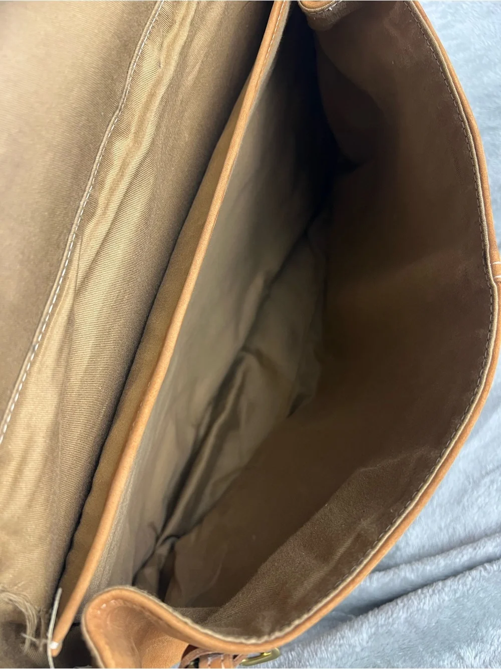 TERRITORY AHEAD Messenger Bag Tan Brown Heavy Saddle Leather Briefcase USA Made